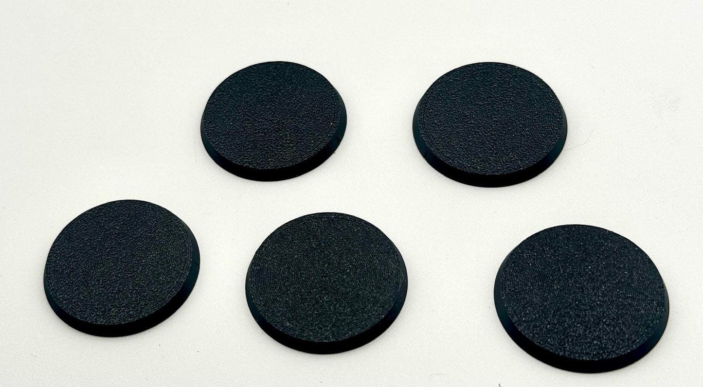 Circular Warhammer Wargaming Bases, available in 25mm, 28mm, 32mm, 40mm, Ovals and more - custom requests welcome! Fits 2mm thick magnets